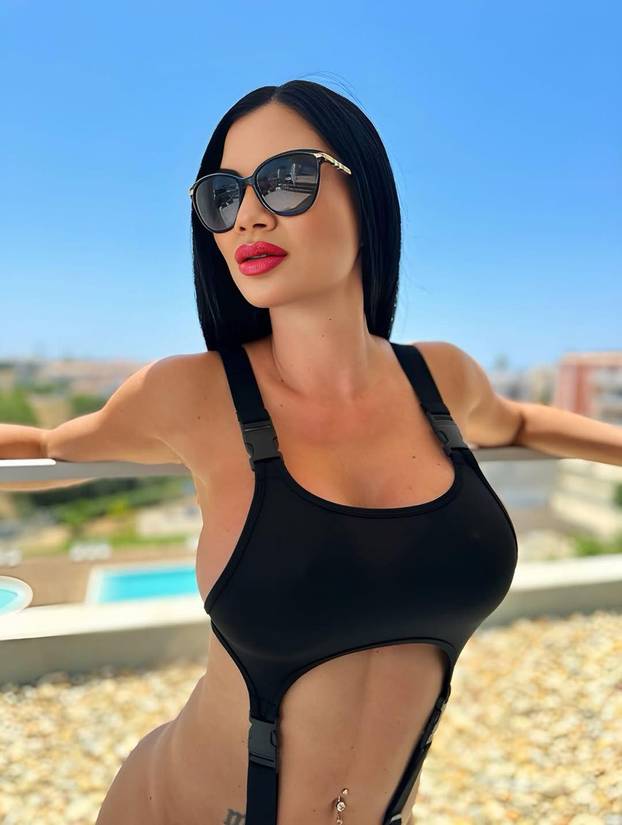 FOTO Dala otkaz u marketingu kad su joj vruće fotke 'procurile' u WhatsApp grupi. Evo što kaže