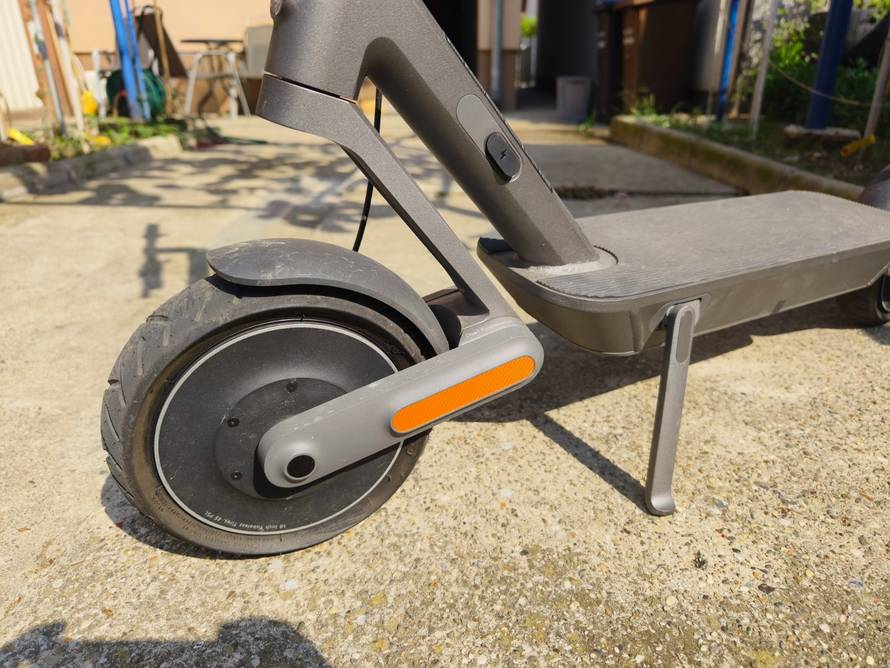 Život na visokoj nozi: Isprobali smo Xiaomi Scooter 4 Ultra