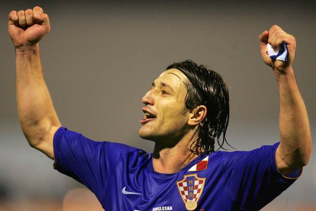 ARHIVA - 2006. Zagreb: Vatreni i "maksimirska krtica" srušili su Englesku 