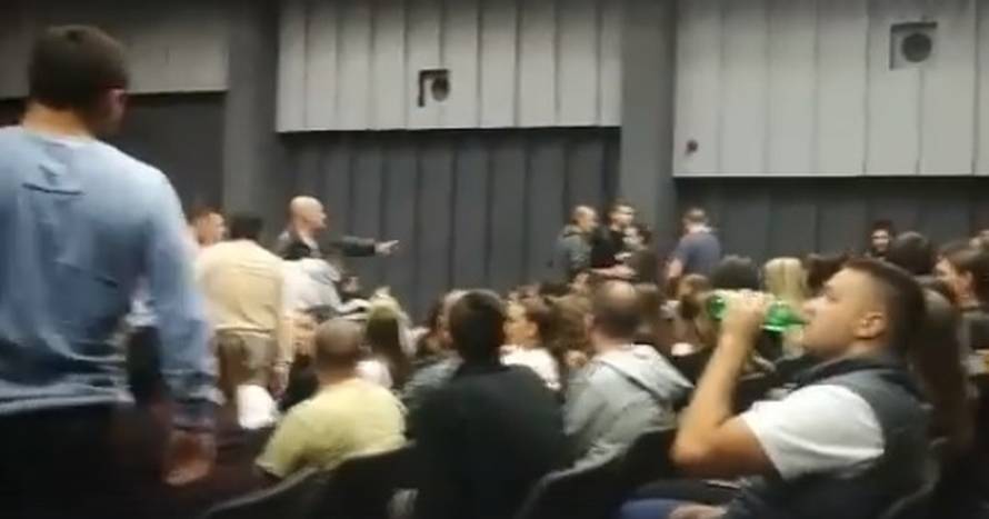 Video: Pogledajte upad mladih na Kordićevo izlaganje o vjeri