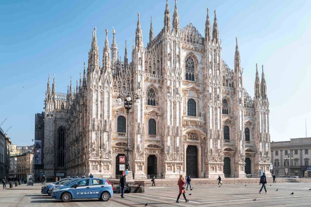 Coronavirus Covid 19 Emergency - Daily life in the city center