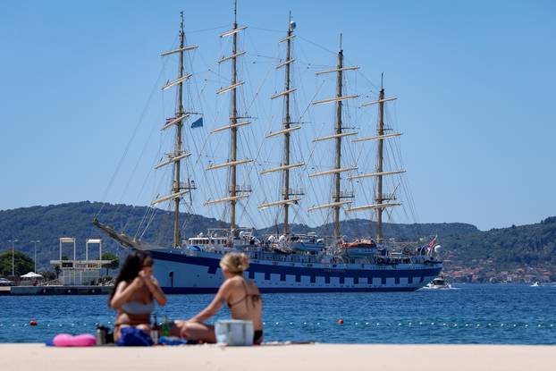 Zadar: Jedrenjak Royal Clipper na Pozdravu suncu