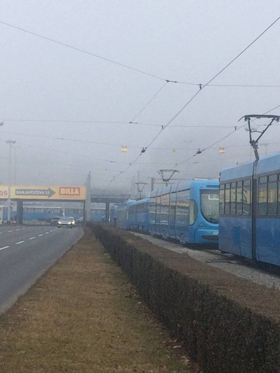 Video: Prometni kolaps zbog kvara na tramvaju u Zagrebu