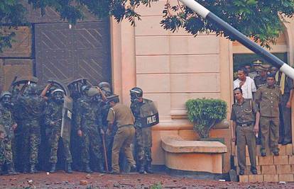 Pobuna u zatvoru na Šri Lanki: Poginulo je najmanje 13 ljudi