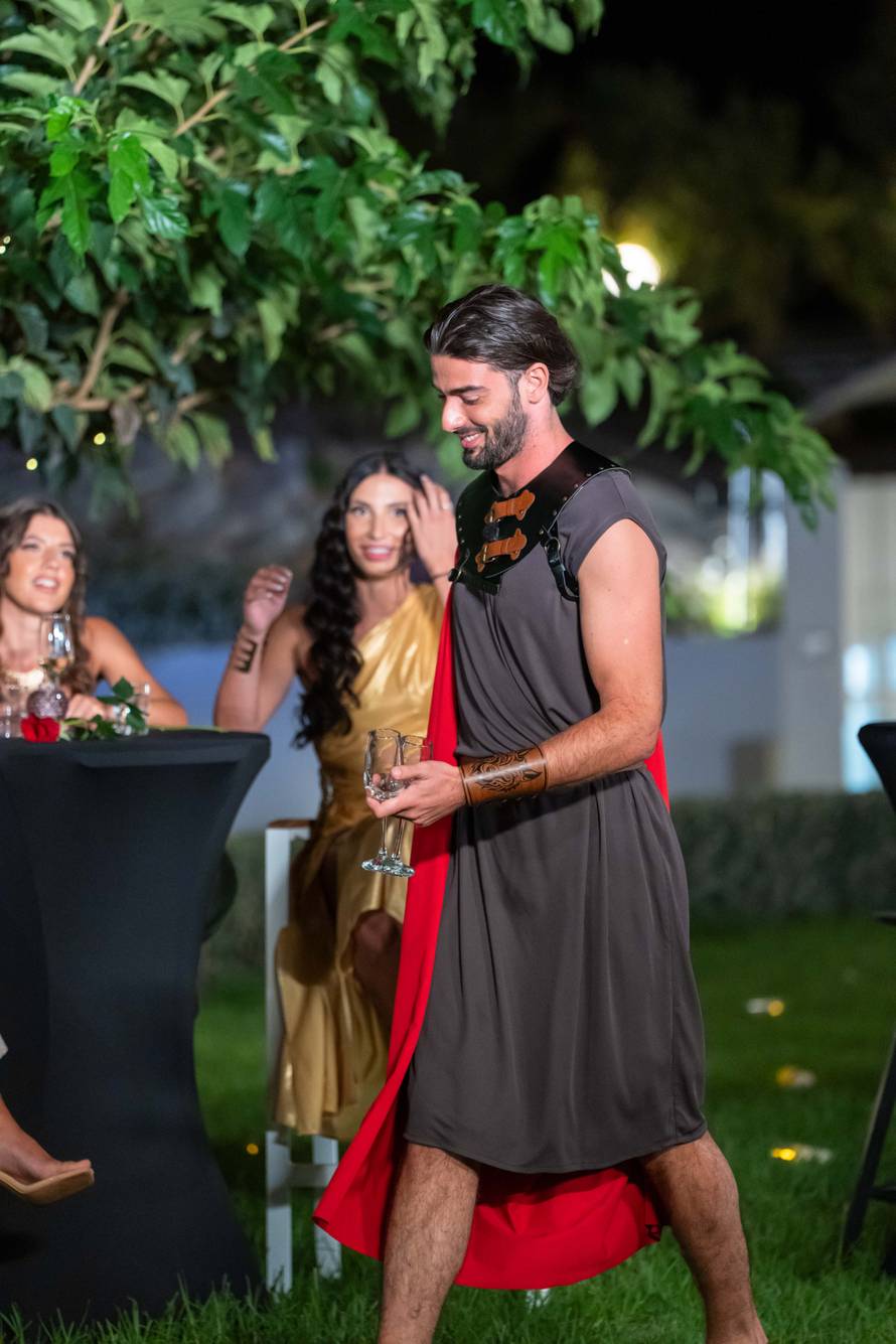 Šime uz Vanju, a Polina 'bacila oko' na Miloša! Iz vile otišla je Tamara: 'Nađi svoju ljubav...'