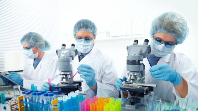 Ruski znanstvenici otkrili spoj nanočestica koje ubijaju rak?