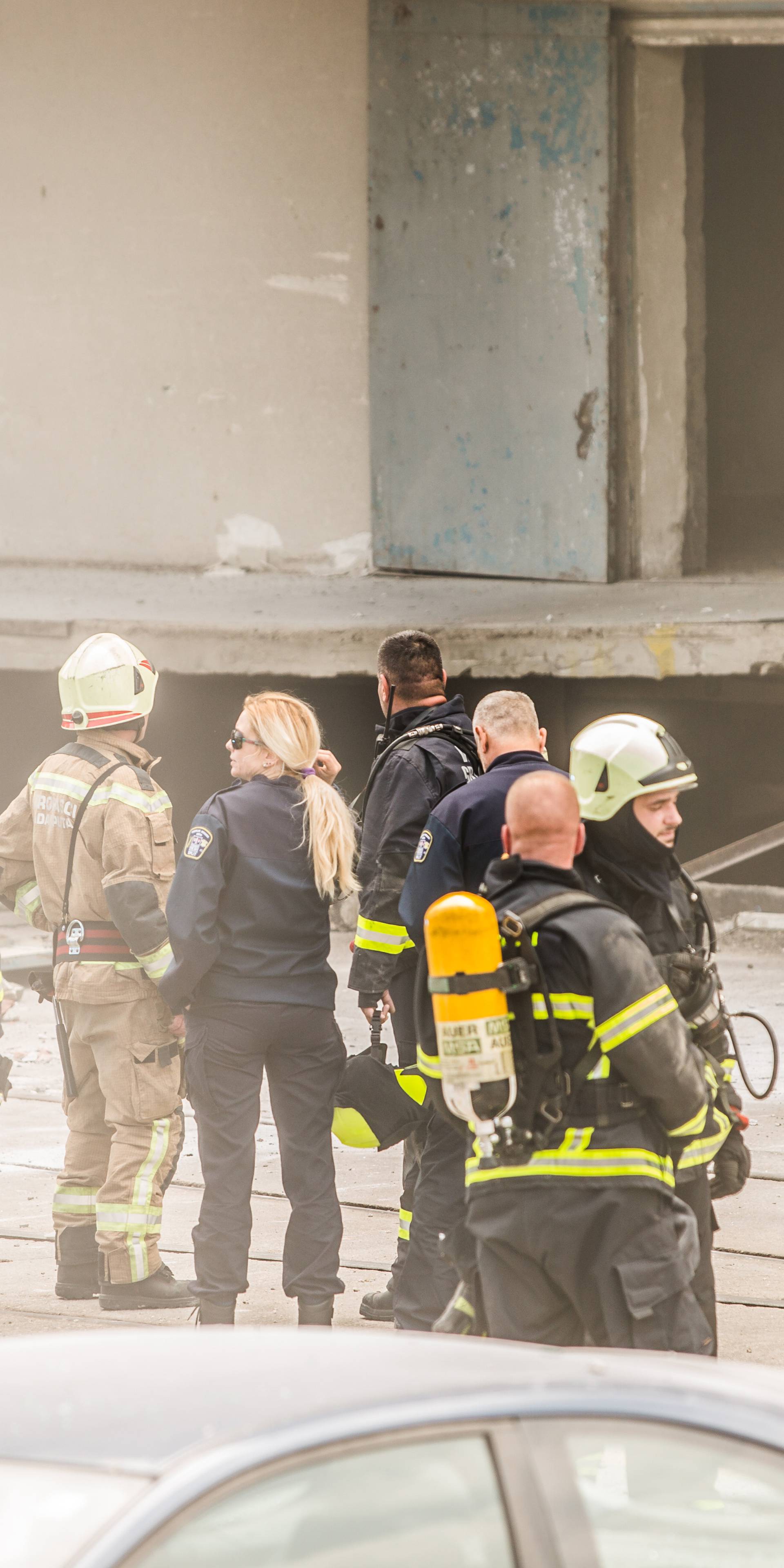 Opečeni radnici na respiratoru: Obojica se i dalje  bore za život