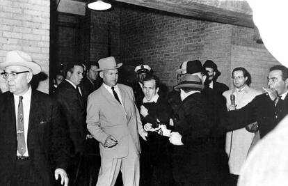 Umro detektiv s fotografije s Leejem Harveyem Oswaldom