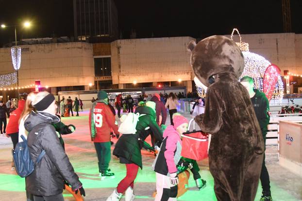 Varaždin: Svečano otvorenje Ice Wonderland ledenog parka