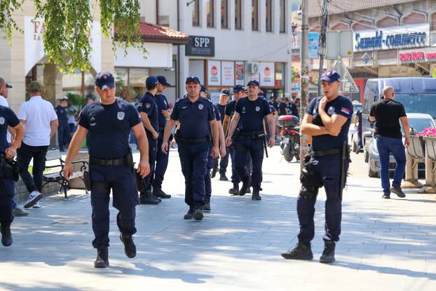 Policija u Novom Pazaru nakon obračuna navijača Novog Pazara i Jagiellonia Bialystoka