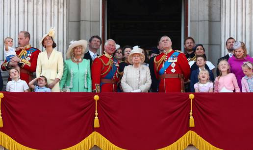 Pradjed kraljice Elizabete rođeni je Osječanin, a kuća Windsor obožava hrvatska vina i sir...