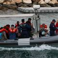Dubrovački policajci spasili su 36 migranata u Egejskom moru