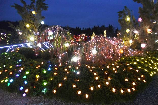 Grabovica: Uskrsna čarolija svjetla by Salaj donosi magičan ugođaj sa preko 60.000 pisanica