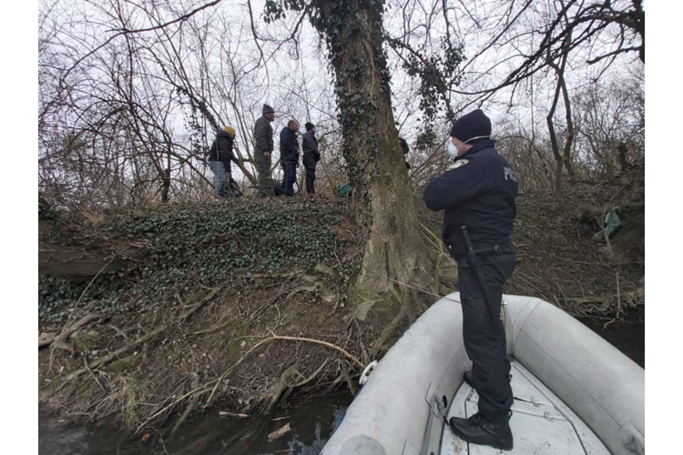 Sedam turskih migranata iz BiH pokušalo ući u Hrvatsku, jedan od njih utopio se u rijeci Glini