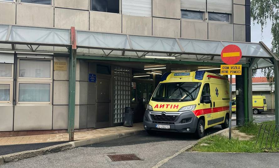 Doktor koji je spasio bebu iz smeća za 24sata: 'Bila je u krpi, 15 minuta ju je dijelilo od smrti'