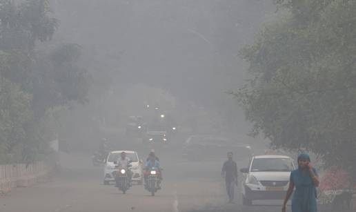 Dopustili vatromet: New Delhi se guši u toksičnom smogu