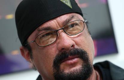 Malo tko zna da Steven Seagal ima tri državljanstva: Evo i koja