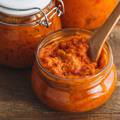 Recept za odličan makedonski ajvar u koji idu i ljute papričice