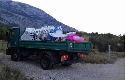 Makarska protiv rezervacija na plaži: Kamion je pun 'rekvizita'