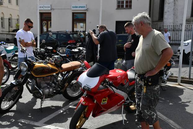 Požega: Čuveni modeli izloženi u sklopu oldtimer manifestacije"Trophy Zlatnom dolinom 2026."