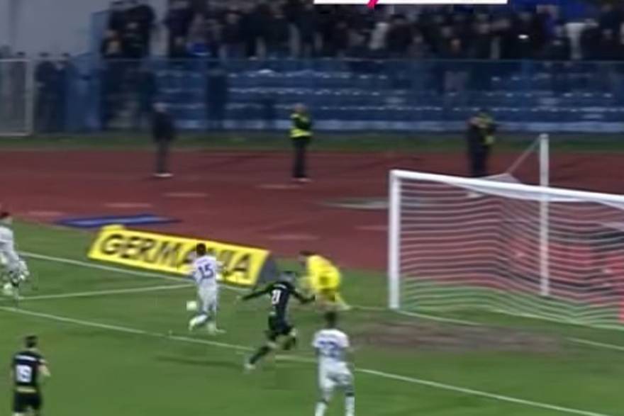 Gol Vukovara u susretu Vukovar - Dinamo 1-0