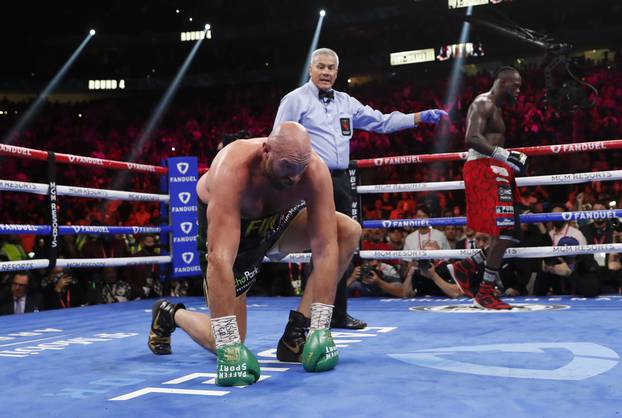 Tyson Fury v Deontay Wilder - WBC Heavyweight Title