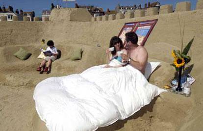 Prvi u svijetu su izgradili cijeli mali hotel od pijeska