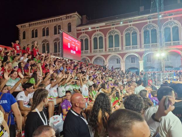 FOTO Nogometna ludnica tresla je Split! Mandžo, Srna, Ibra i Karabatić ponovno su zasjali