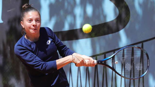 Osijek: ITF Women's World Tennis Tour, pilufinale, Antonija Ružić - Veronika Erjavec