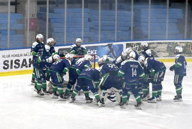 Sisak: Prva polfinalna utakmica oigravanja Alpske lige KHL Sisak - HC Merano