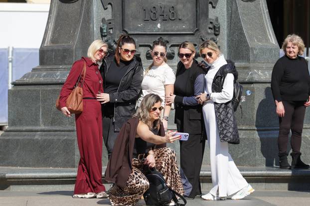 Zagreb: Sunčana nedjelja u centru grada