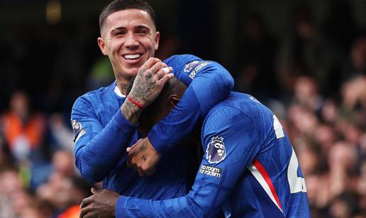 VIDEO Chelsea srušio Liverpool golom tinejdžera u nadoknadi! Arsenal i Man United isto dobili