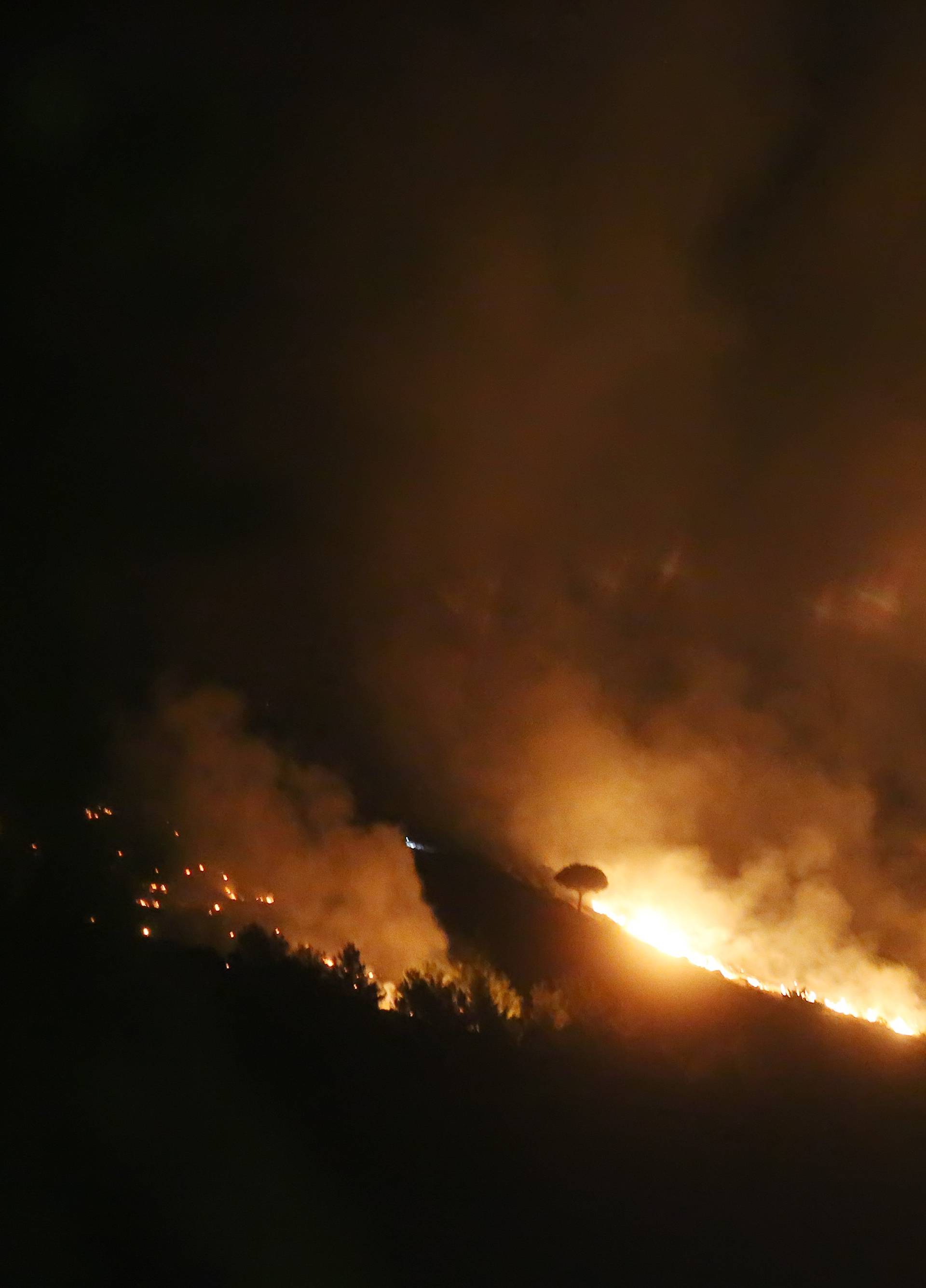 Stihiju kod Omiša branilo 80 heroja: Pomagali i kanaderi