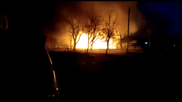 Požar u Sesvetskim Selima, u plamenu bile i boce s plinom: 'Susjedi su ga pokušali ugasiti'