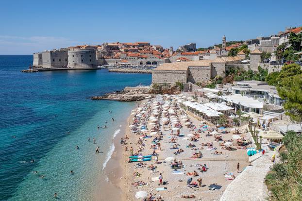 Dubrovnk: S početkom rujna broj turista u gradu i na plaži ne opada