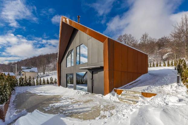 FOTO Luksuz u Gorskom kotaru: Planinska kuća koja mami na bijeg u svim godišnjim dobima