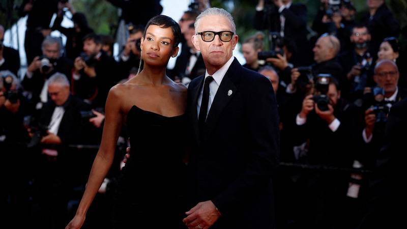 Vincent Cassel ne skriva da voli mlađe partnerice: S 30 godina mlađom Narah stigao u Cannes