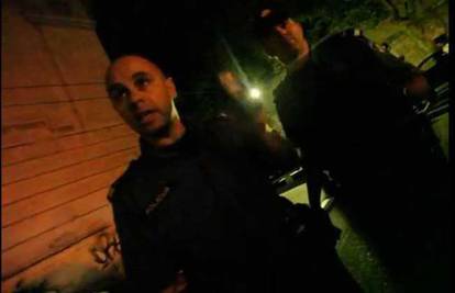 Policajac gurnuo fotoreportera u Zadru i branio mu snimanje