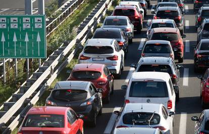 Kolone i gužve na naplatnim kućicama: Prometna na A3