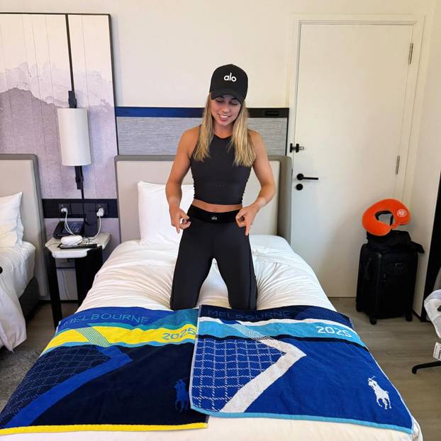 FOTO Tko je tenisačica čija je fotka u toplesu šokirala svijet?