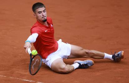 Prižmić oduševio pa se ispuhao, Francuz servirao ispod ruke i poene slavio na hrvatskom