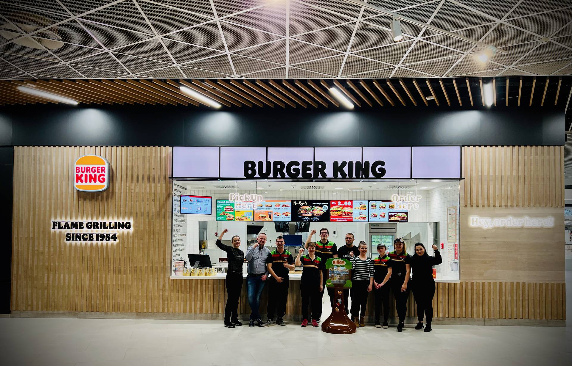 Omiljeni Whopper probajte u novom Burger King restoranu na zapadu grada