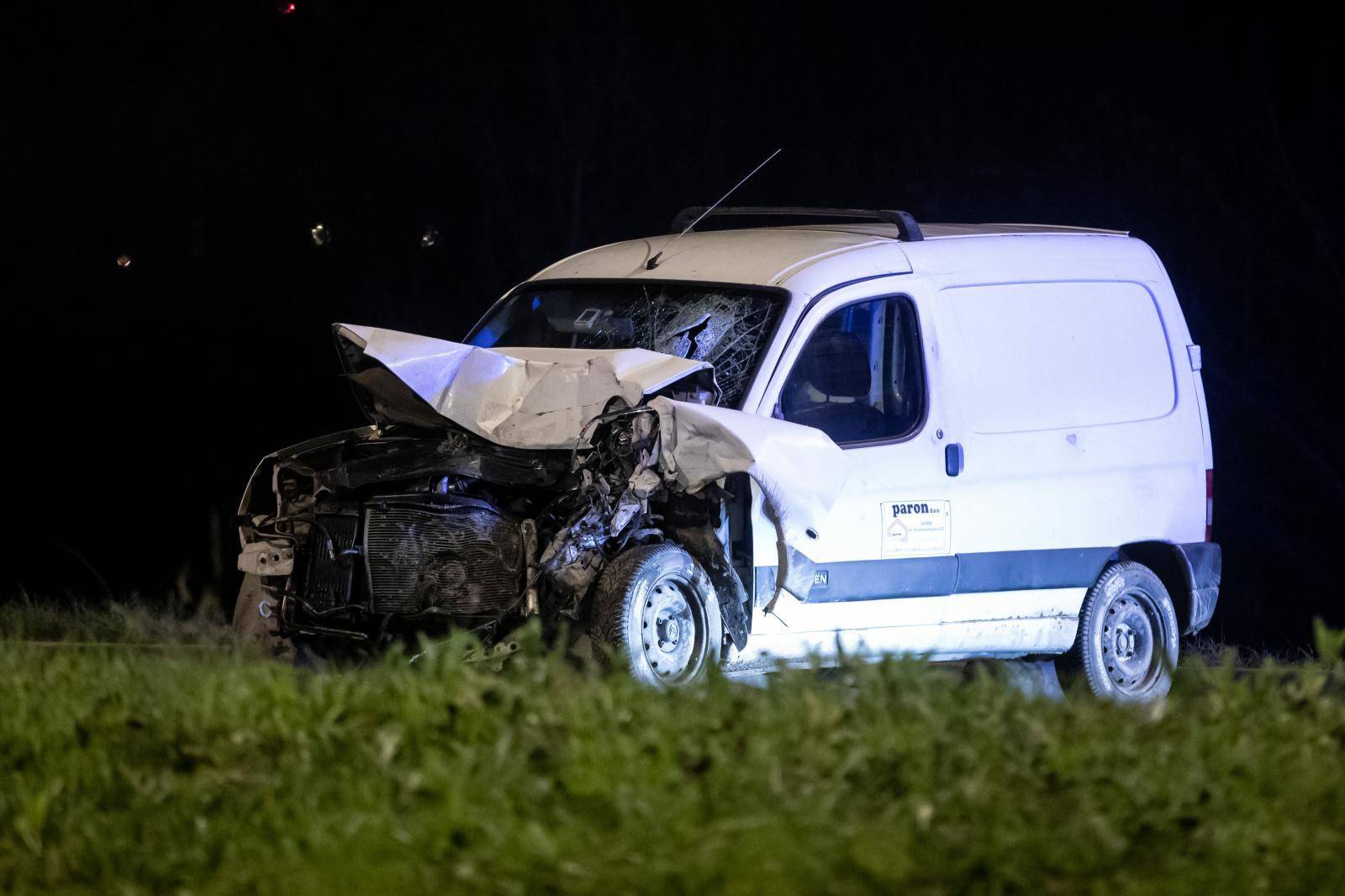 Zagreb: U sudaru dva automobila u blizini Zračne luke jedna je osoba poginula