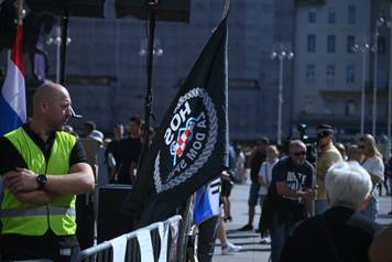 Zagreb: Održan "Prosvjed za spas hrvatske kulture, ne uvozu stranih radnika"