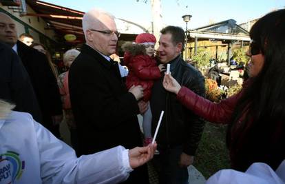 Josipović je za 233.000 kuna kupio 590 kg balzama za usne