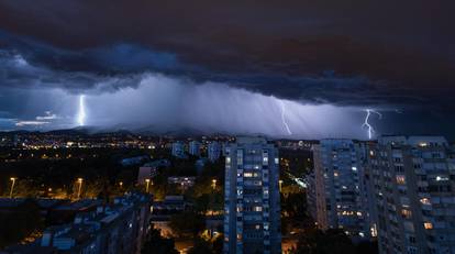 Zagreb je sinoć pogodilo jako nevrijeme, pogledajte fotke