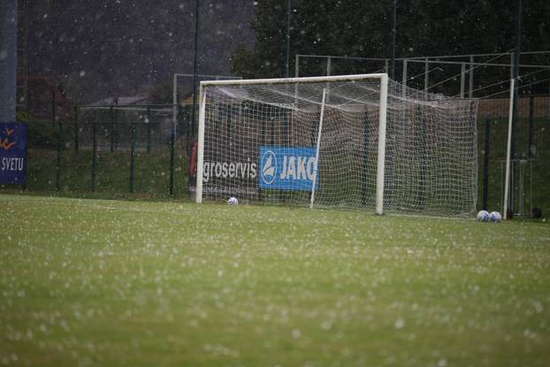 Lendava: Zbog jake tuče otkazana je pripremna utakmica Dinamo - Bešiktaš