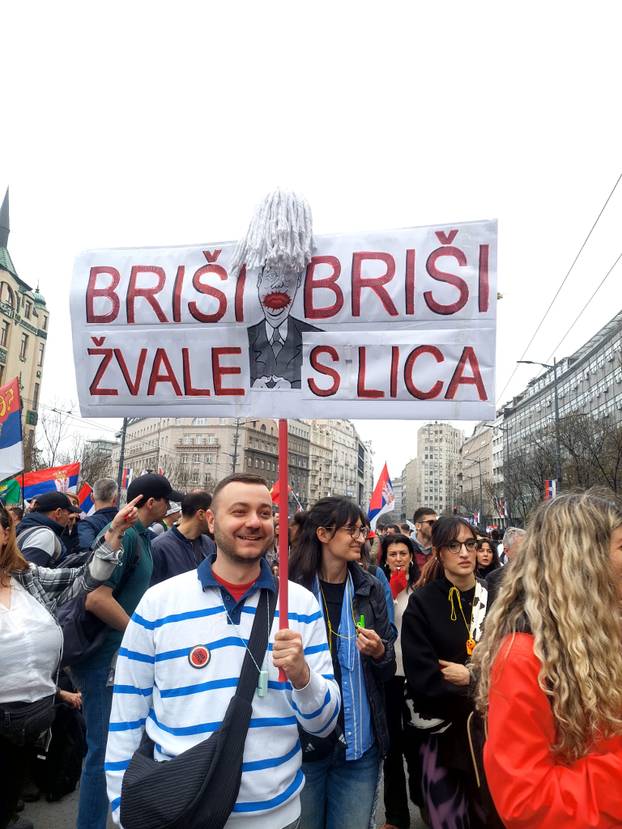 200 slika s masovnog prosvjeda