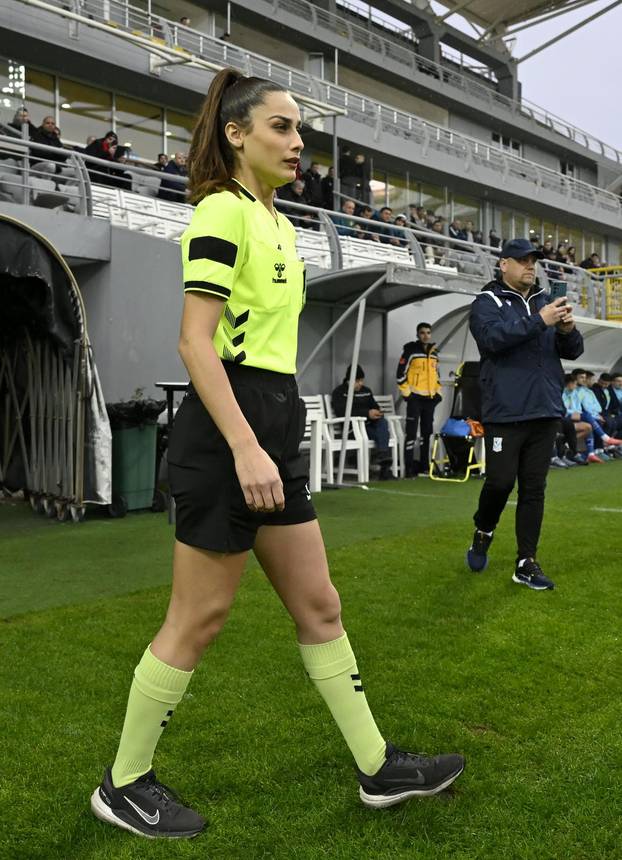 Belek: Atraktivna sutkinja na prijateljskoj utakmici KKS Lech -GNK Dinamo