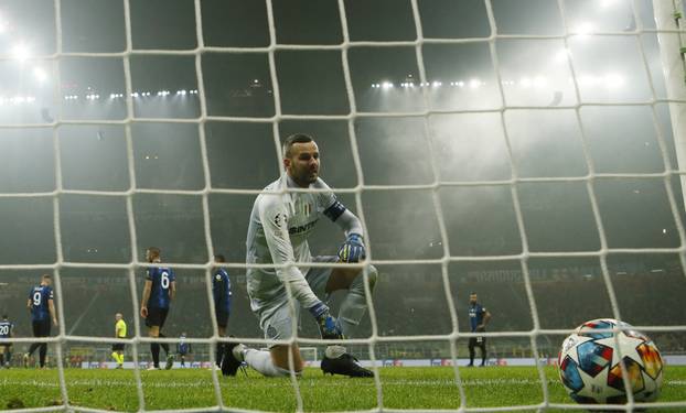 Champions League - Round of 16 First Leg - Inter Milan v Liverpool